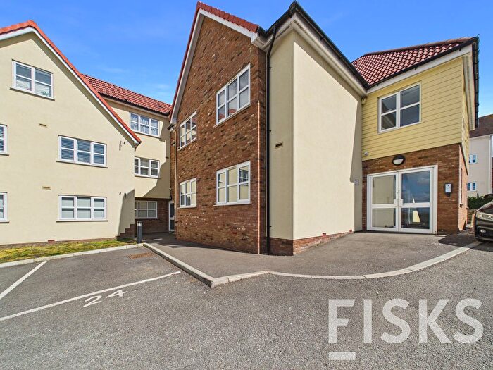 2 Bedroom Flat For Sale In London Road, Benfleet, SS7