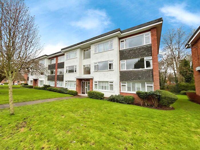 2 Bedroom Flat For Sale In Fawdry Close, Sutton Coldfield, B73