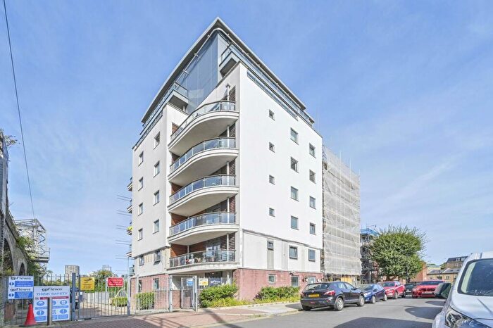 1 Bedroom Flat To Rent In Devonport Street, Shadwell, London, E1