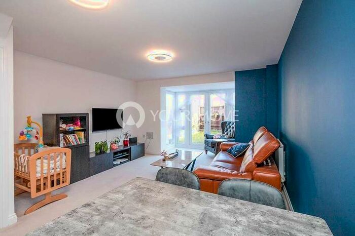 3 Bedroom Property To Rent In Sinclair Drive, Basingstoke, RG21