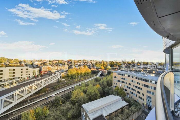 1 Bedroom Flat To Rent In Queensland Road, Islington, London, N7