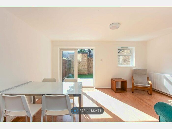 3 Bedroom Terraced House To Rent In Skiers Street, London, E15
