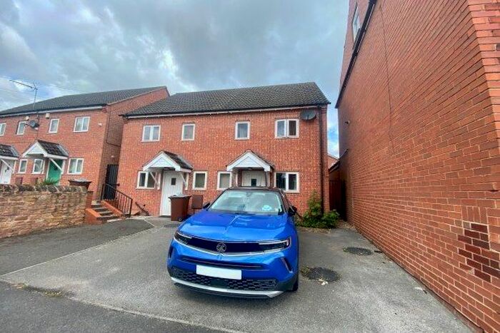 2 Bedroom Property To Rent In Basford Road, Nottingham, NG6