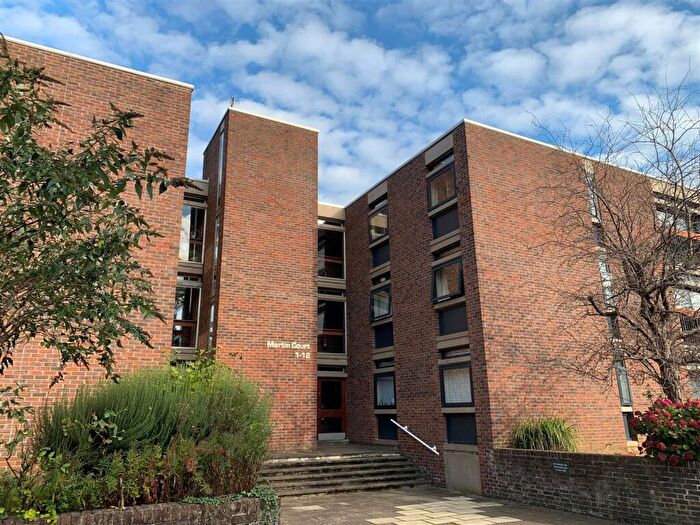 1 Bedroom Apartment To Rent In Flat Martin Court, Middle Way, Summertown, OX2