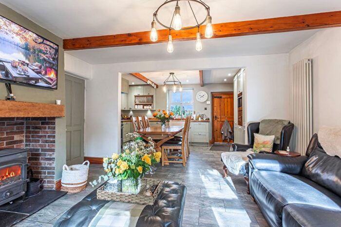 4 Bedroom Terraced House For Sale In Ashen Bottom, Edenfield, Rossendale, BB4