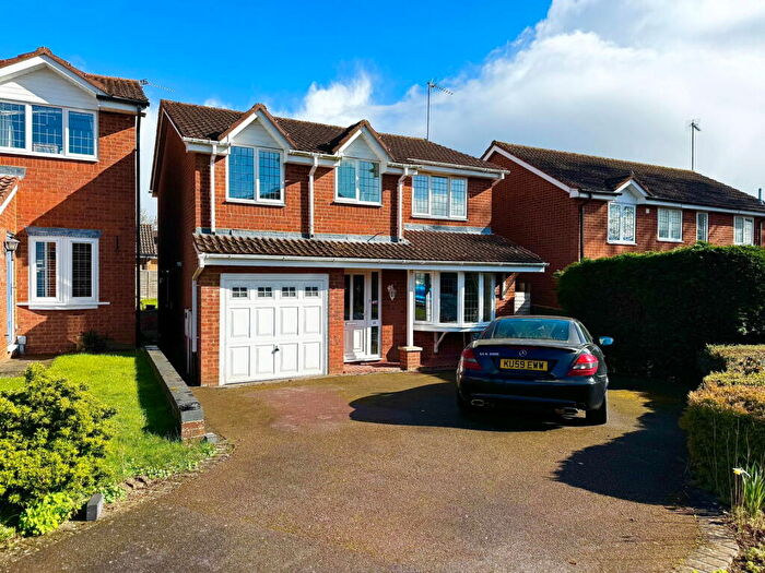 4 Bedroom Detached House For Sale In Lathbury Road, Brackley, NN13