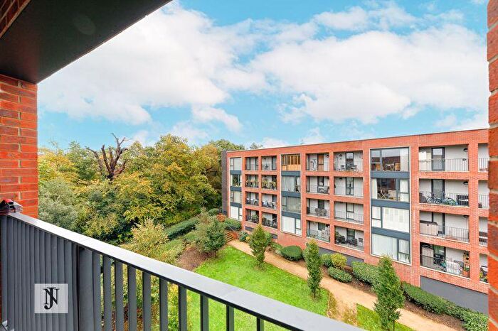 1 Bedroom Flat To Rent In Cornflower Court, Ebony Crescent, Cockfosters, EN4