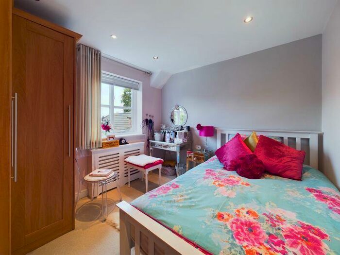 4 Bedroom Detached House For Sale In Manor View, Hartshorne, DE11
