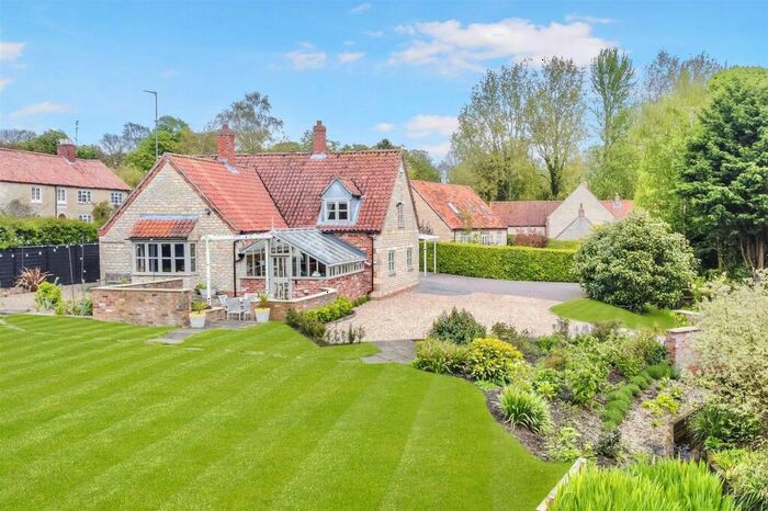 4 Bedroom Detached House For Sale In Waney Edge, Newton, NG34