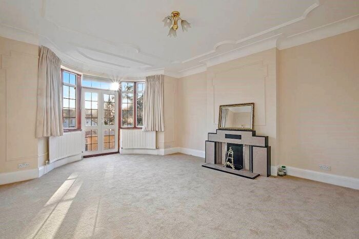 5 Bedroom Detached House To Rent In Alexander Avenue, London, NW10