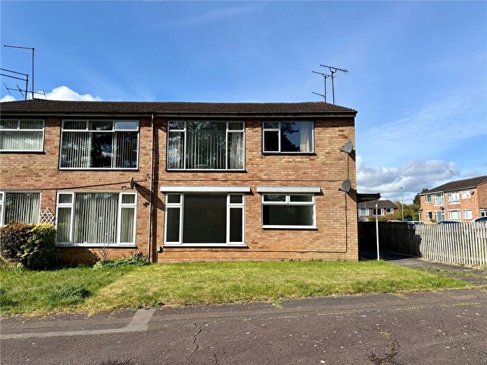 2 Bedroom Flat To Rent In Conifer Rise, Northampton, Northamptonshire, NN3