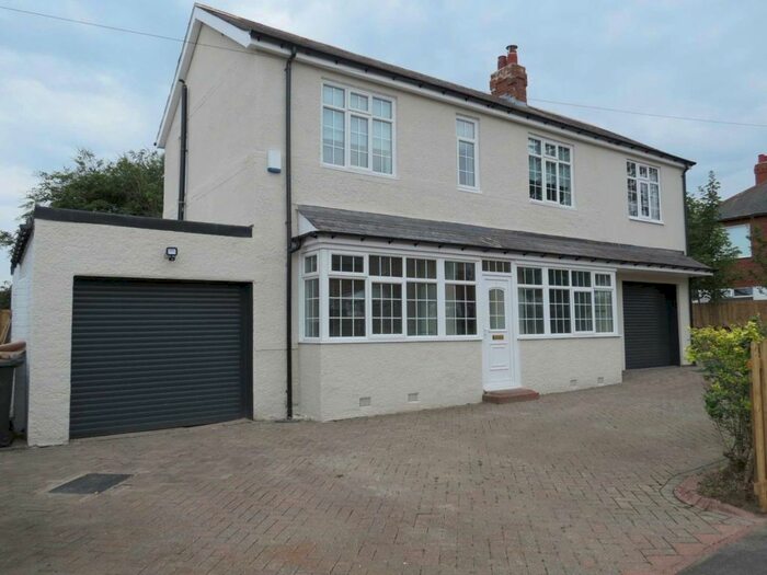 3 Bedroom Detached House To Rent In Garthfield Crescent, Newcastle Upon Tyne, NE5