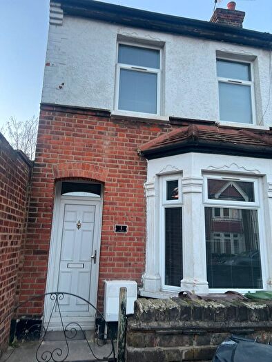 5 Bedroom End Of Terrace House To Rent In Norfolk Road, Barking, IG11