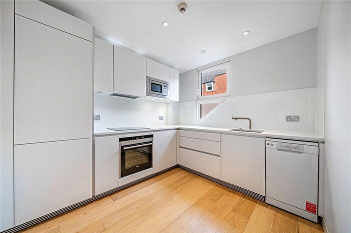 2 Bedroom Flat To Rent In Bedford Court, Covent Garden, London, WC2E