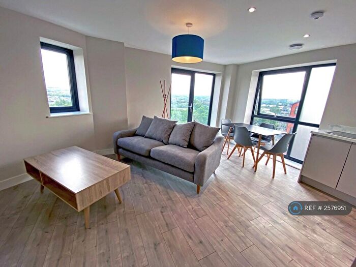 2 Bedroom Penthouse To Rent In Cross Green Lane, Leeds, LS9