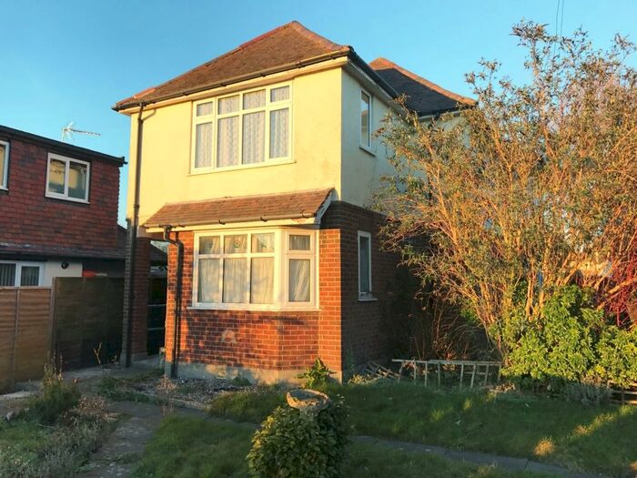 2 Bedroom Flat To Rent In Poole, BH15