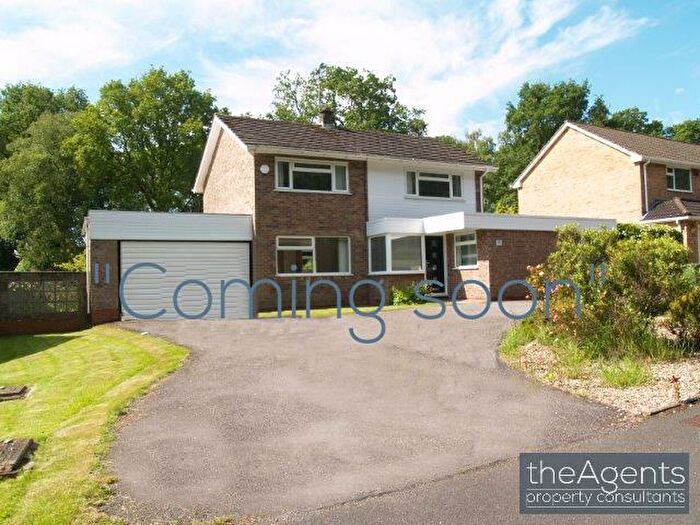 4 Bedroom House To Rent In Ashlawn Crescent, Solihull, B91