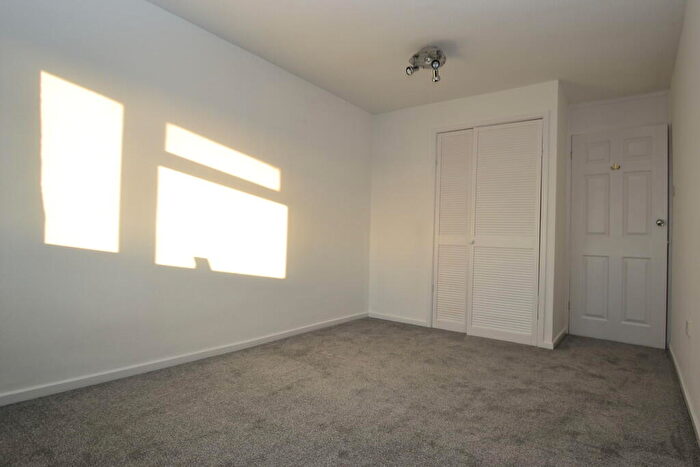 2 Bedroom Apartment To Rent In King Charles Road, Surbiton, KT5