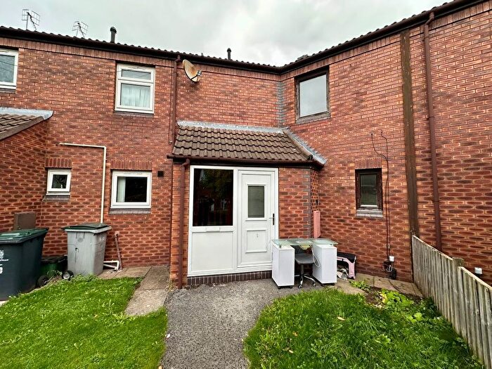 4 Bedroom Town House For Sale In Howard Walk, Stoke-On-Trent, Staffordshire, ST3