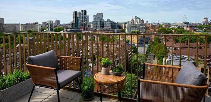 1 Bedroom Flat For Sale In Oval Village, Gasholder Place, Oval, SE11