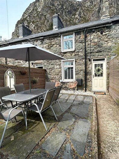 2 Bedroom Terraced House For Sale In Geufron Terrace, Blaenau Ffestiniog, Gwynedd, LL41