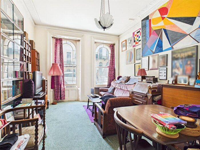 1 Bedroom Apartment To Rent In Oriental Place, Brighton, East Sussex, BN1