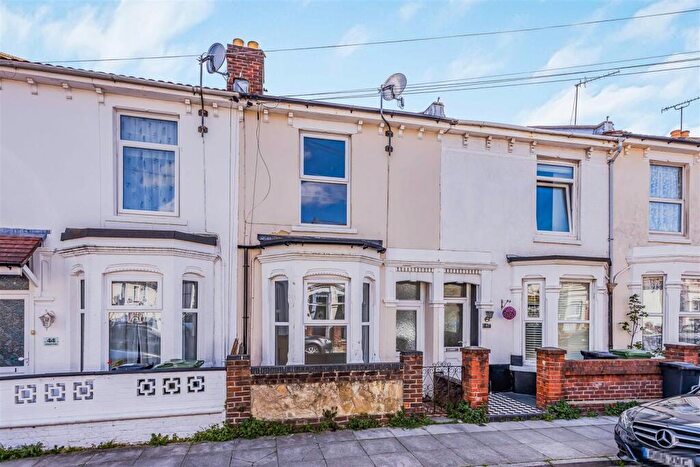 3 Bedroom Terraced House For Sale In Farlington Road, Portsmouth, PO2