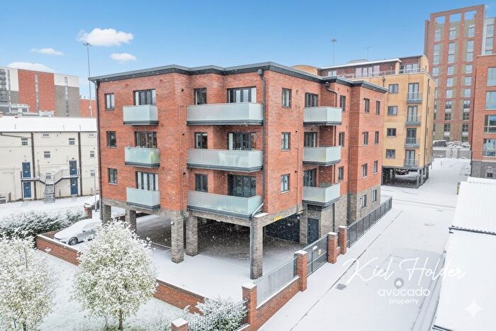 2 Bedroom Flat For Sale In Reading Town Centre, RG1