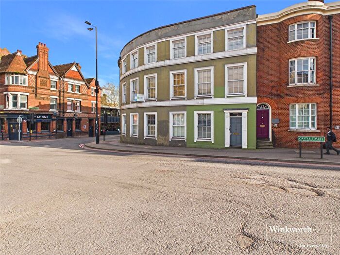 2 Bedroom Flat To Rent In Castle Street, Reading, Berkshire, RG1