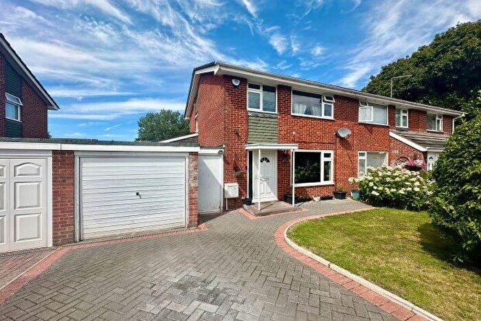 3 Bedroom Property To Rent In Verity Crescent, Poole, BH17