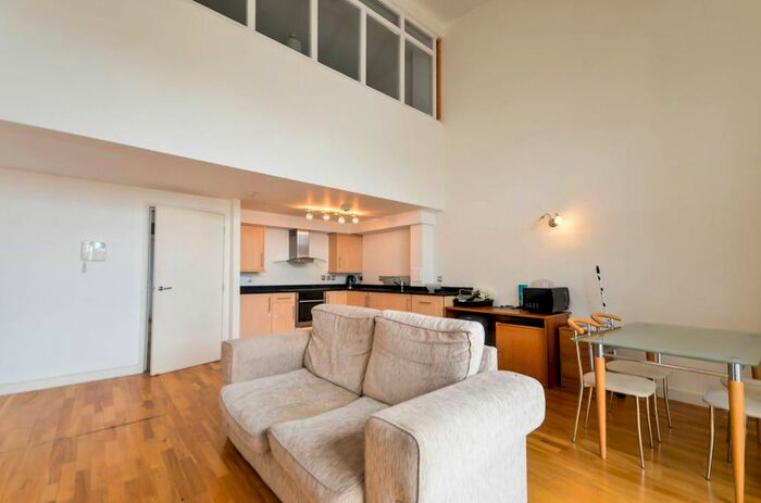 2 Bedroom Flat To Rent In Calderwood Street, Woolwich, London, SE18