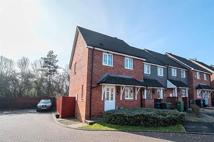 3 Bedroom Semi-Detached House For Sale In Woodhouse Gardens, Hilperton, Trowbridge, BA14