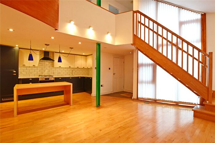 1 Bedroom Semi-detached House To Rent In Downs Park East, Bristol, Somerset, BS6