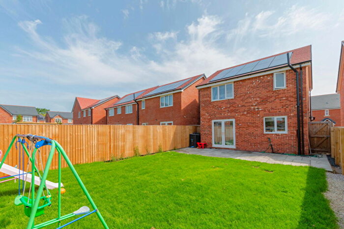 3 Bedroom Detached House For Sale In Sandpiper Way, Cottam, Preston, PR4