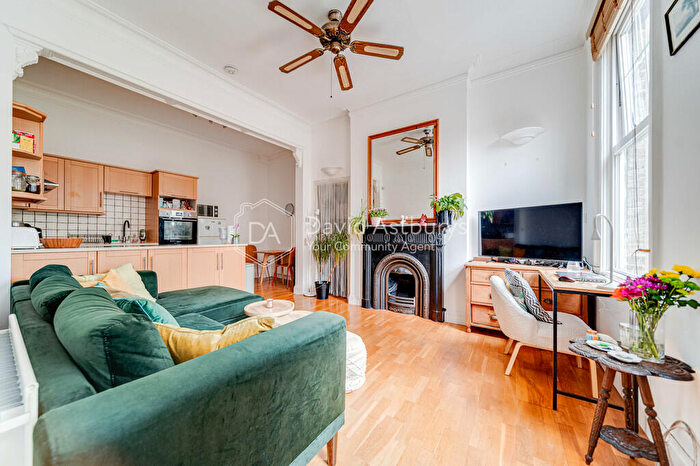 1 Bedroom Apartment To Rent In Dennington Park Road, West Hampstead, NW6