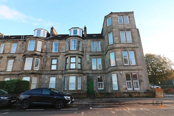 2 Bedroom Flat To Rent In Underwood Road, Paisley, PA3