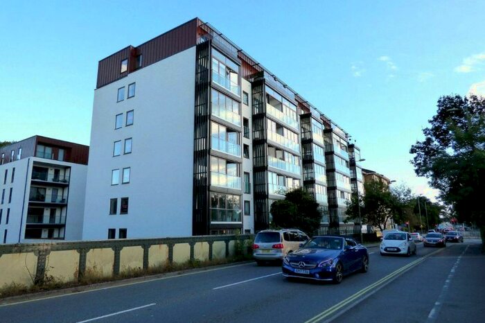 1 Bedroom Apartment To Rent In Grand View, Farnborough, GU14