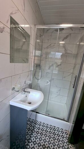 6 Bedroom Detached House To Rent In Alton Road, Birmingham, B29