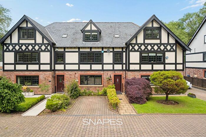 4 Bedroom Terraced House For Sale In Bridge Lane, Bramhall, SK7