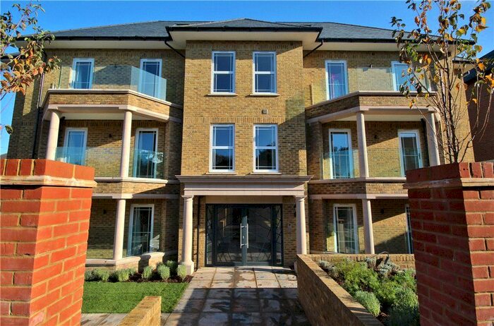 2 Bedroom Flat To Rent In Albury Road, Guildford, Surrey GU1