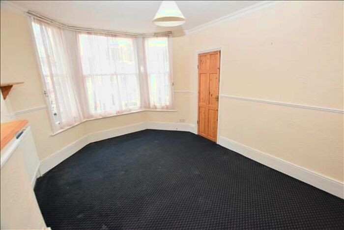 1 Bedroom Flat To Rent In Elphinstone Road, Hastings, TN34