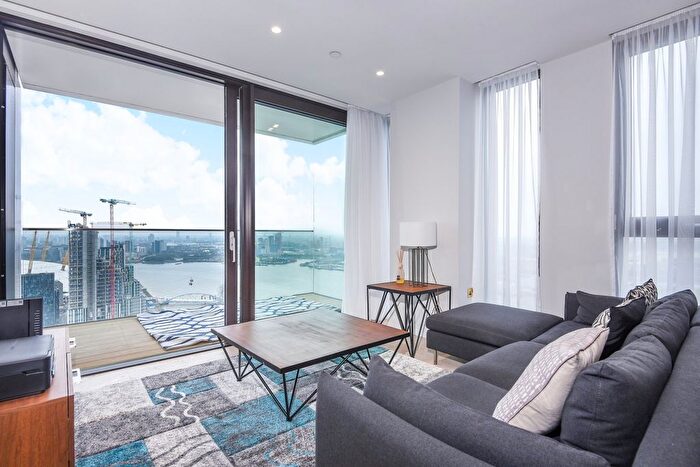 1 Bedroom Flat To Rent In The Waterman, Tidemill Square, Lower Riverside, Greenwich Peninsula, SE10