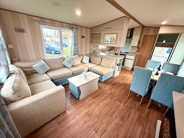 3 Bedroom Park Home For Sale In Dovercourt Haven Caravan Park, Low Road, Harwich, CO12