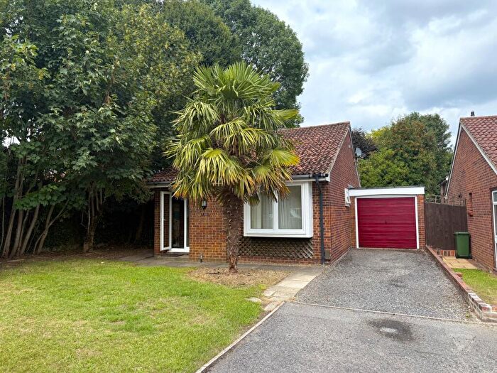 2 Bedroom Detached House For Sale In Marcellina Way, Orpington, BR6