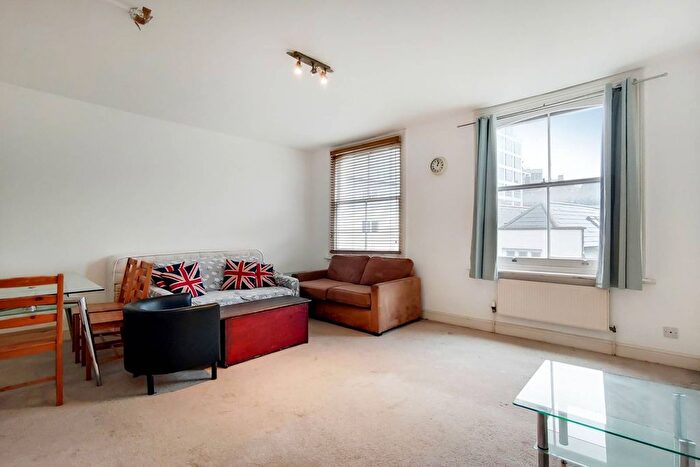 3 Bedroom Flat To Rent In Strutton Ground, Westminster, London, SW1P