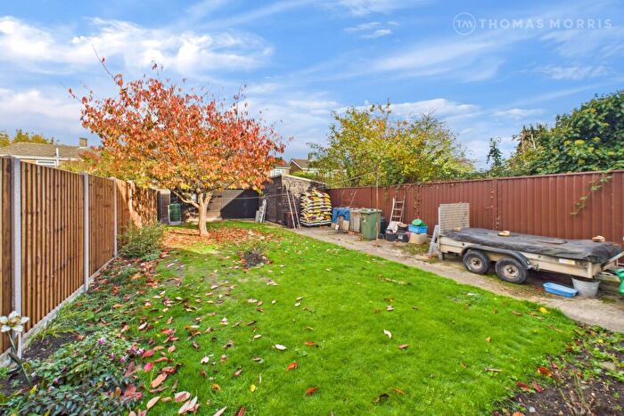 3 Bedroom Semi-Detached House For Sale In St. Neots Road, Sandy, Bedfordshire, SG19