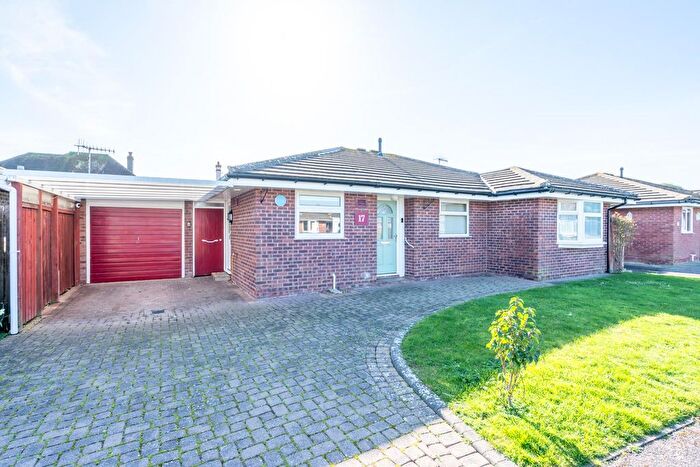 3 Bedroom Bungalow For Sale In Kyoto Court, Bognor Regis, PO21