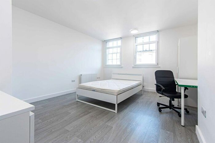 5 Bedroom Apartment To Rent In - Poultry Arcade, Nottingham, NG1