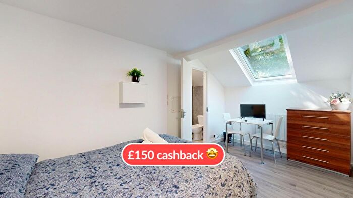 Studio To Rent In Park Avenue, London, NW2