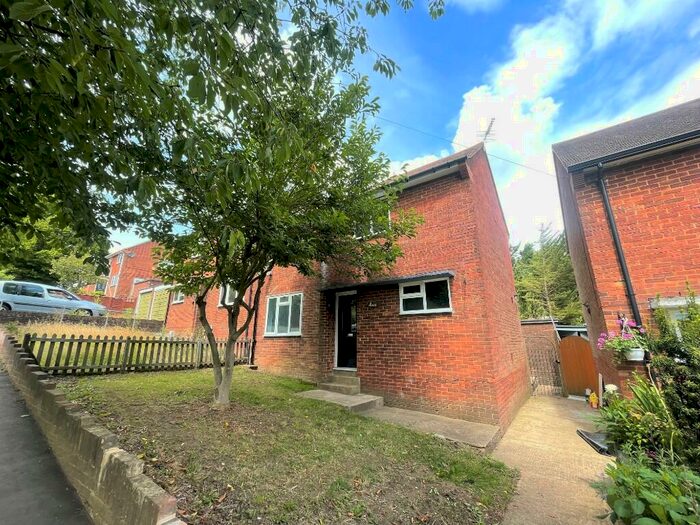 2 Bedroom Semi-Detached House To Rent In Links View, St. Albans, Hertfordshire, AL3